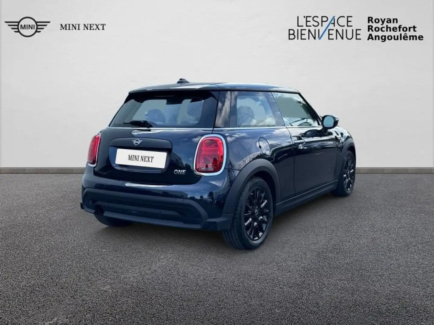 MINI One One 102ch Edition Camden Noir - 2