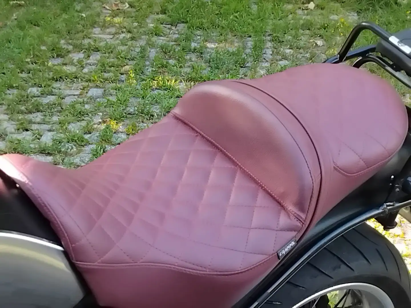 Moto Guzzi Bellagio 940 Grau - 2
