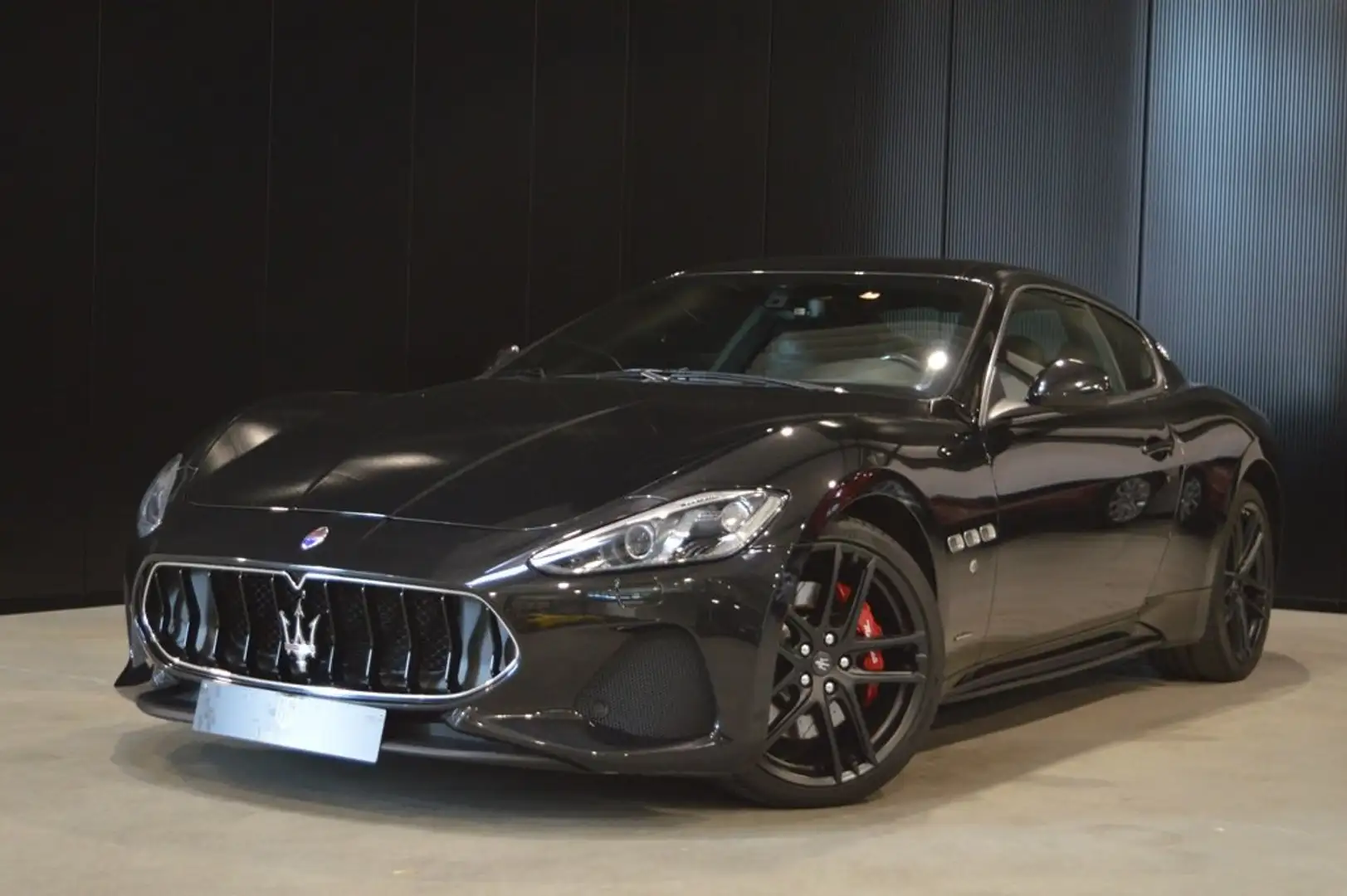 Maserati GranTurismo Sport Facelift 4.7i V8 Top condition Noir - 1