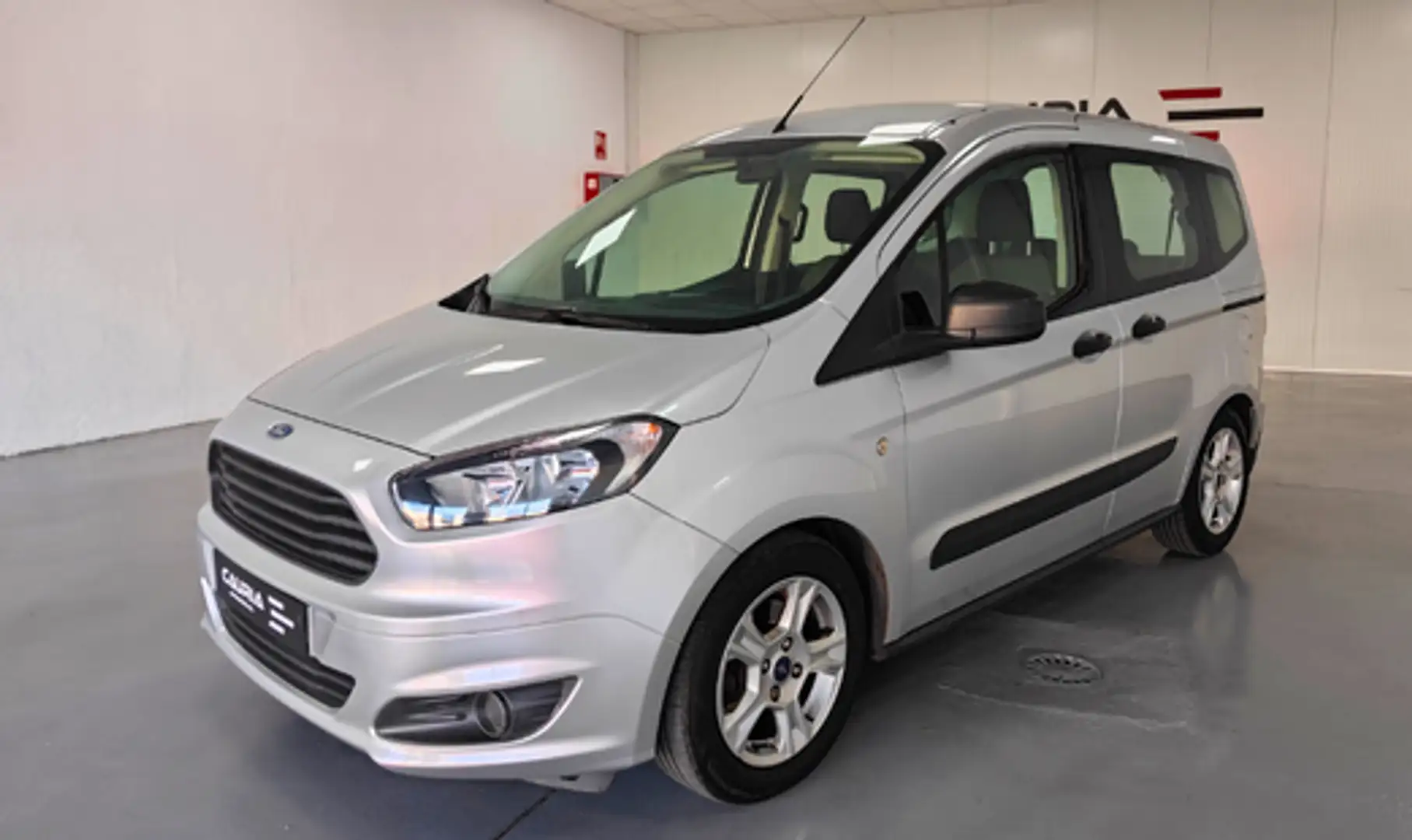 Ford Tourneo Courier 1.5TDCi Trend 75 Gris - 2