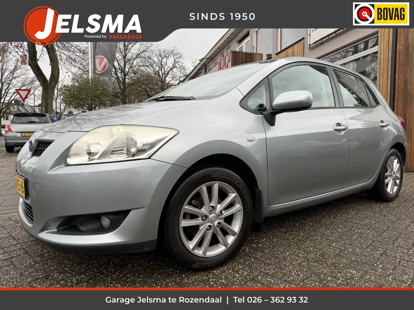 Toyota Auris 1.6-16v Dynamic Aut., Clima | Trekhaak Grijs - 1