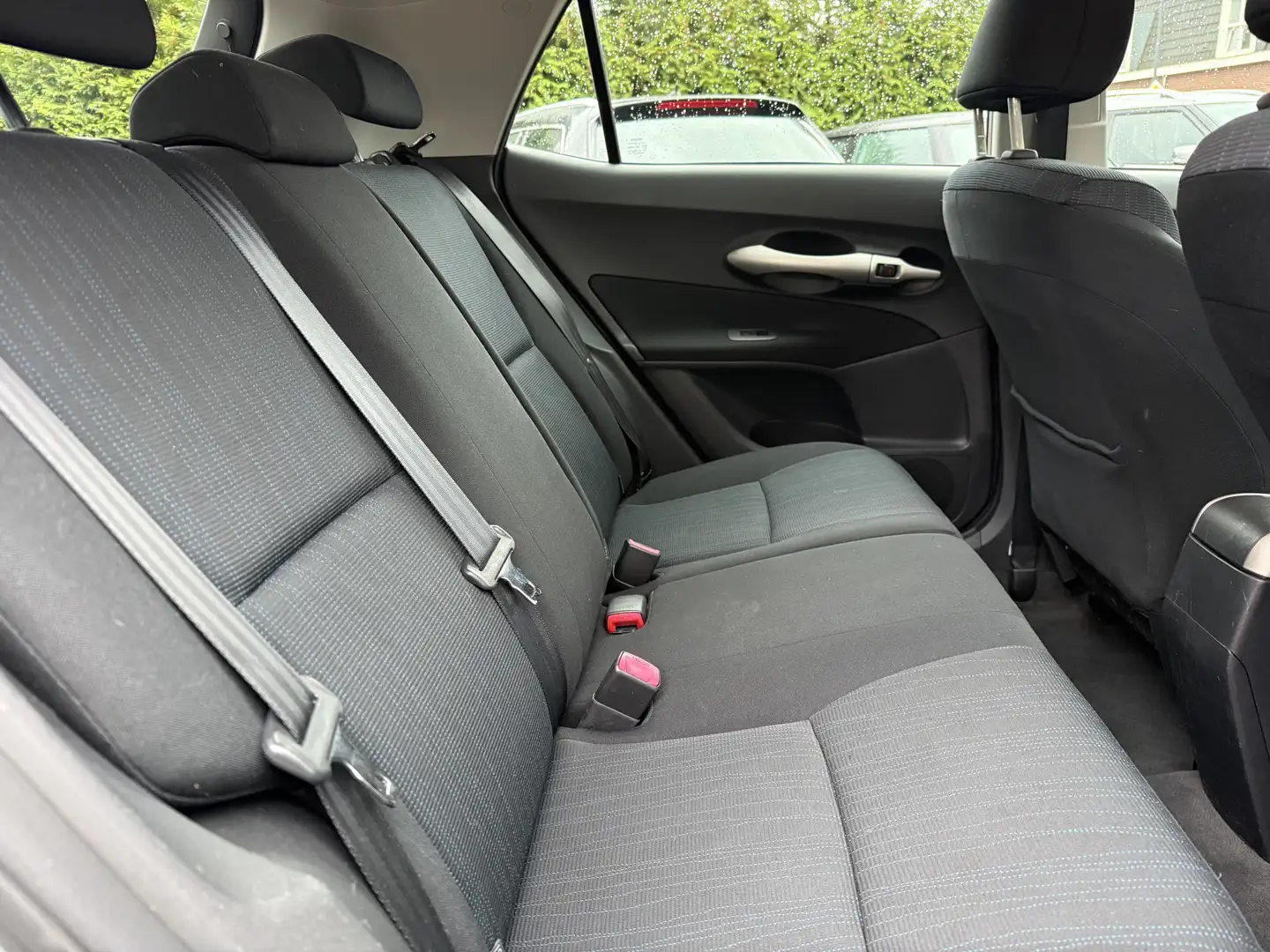 Toyota Auris 1.6-16v Dynamic Aut., Clima | Trekhaak Grijs - 2