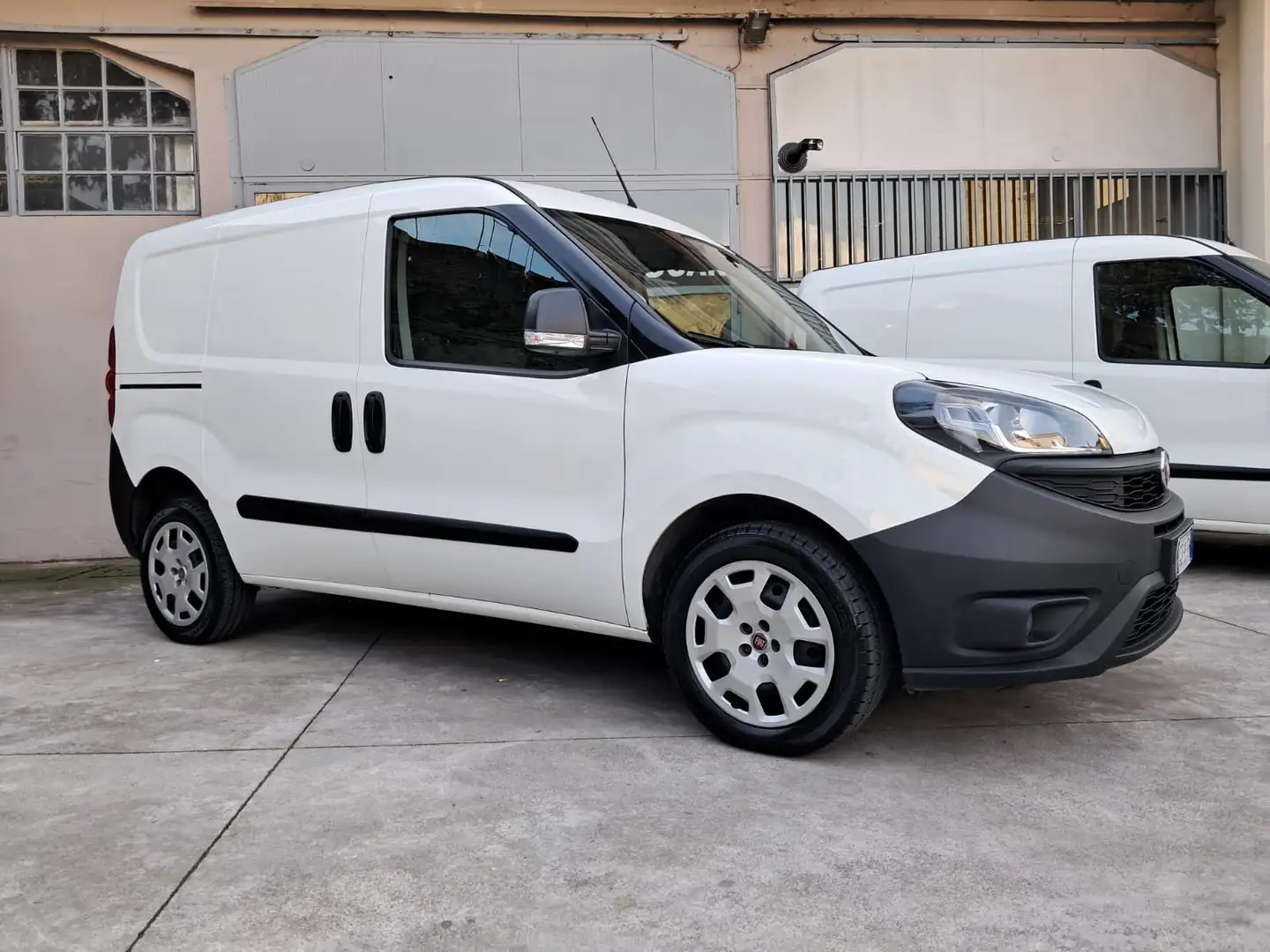 Fiat Doblo Doblo Cargo 3P 1.4 T-Jet Nat.Power Blanco - 2