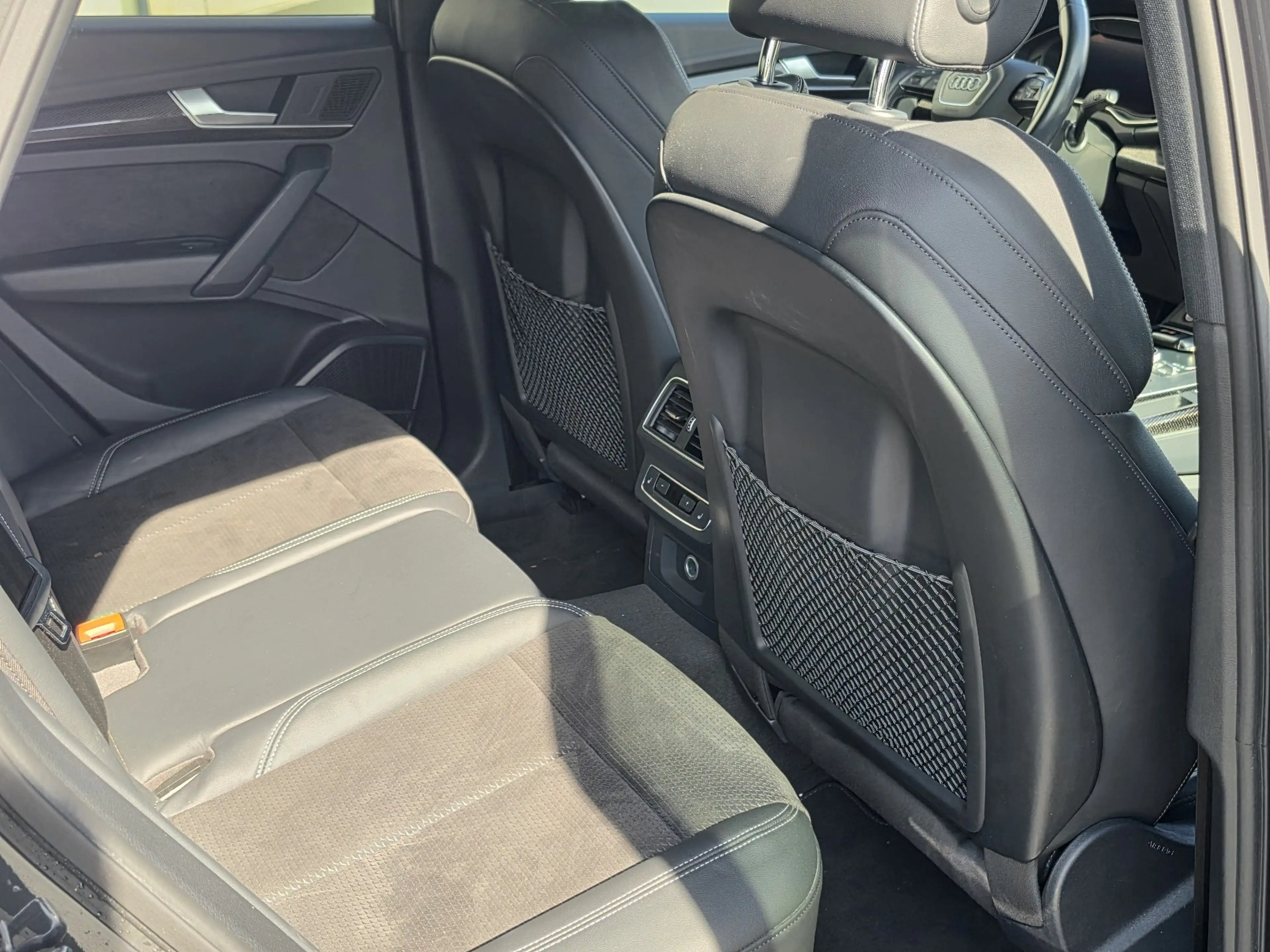 Audi SQ5 3.0 TFSI quattro — photo 12