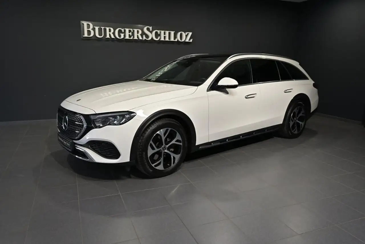 Mercedes-Benz E 220 d 4M T All-Terrain AVANTGARDE/LED/PANO/AHK