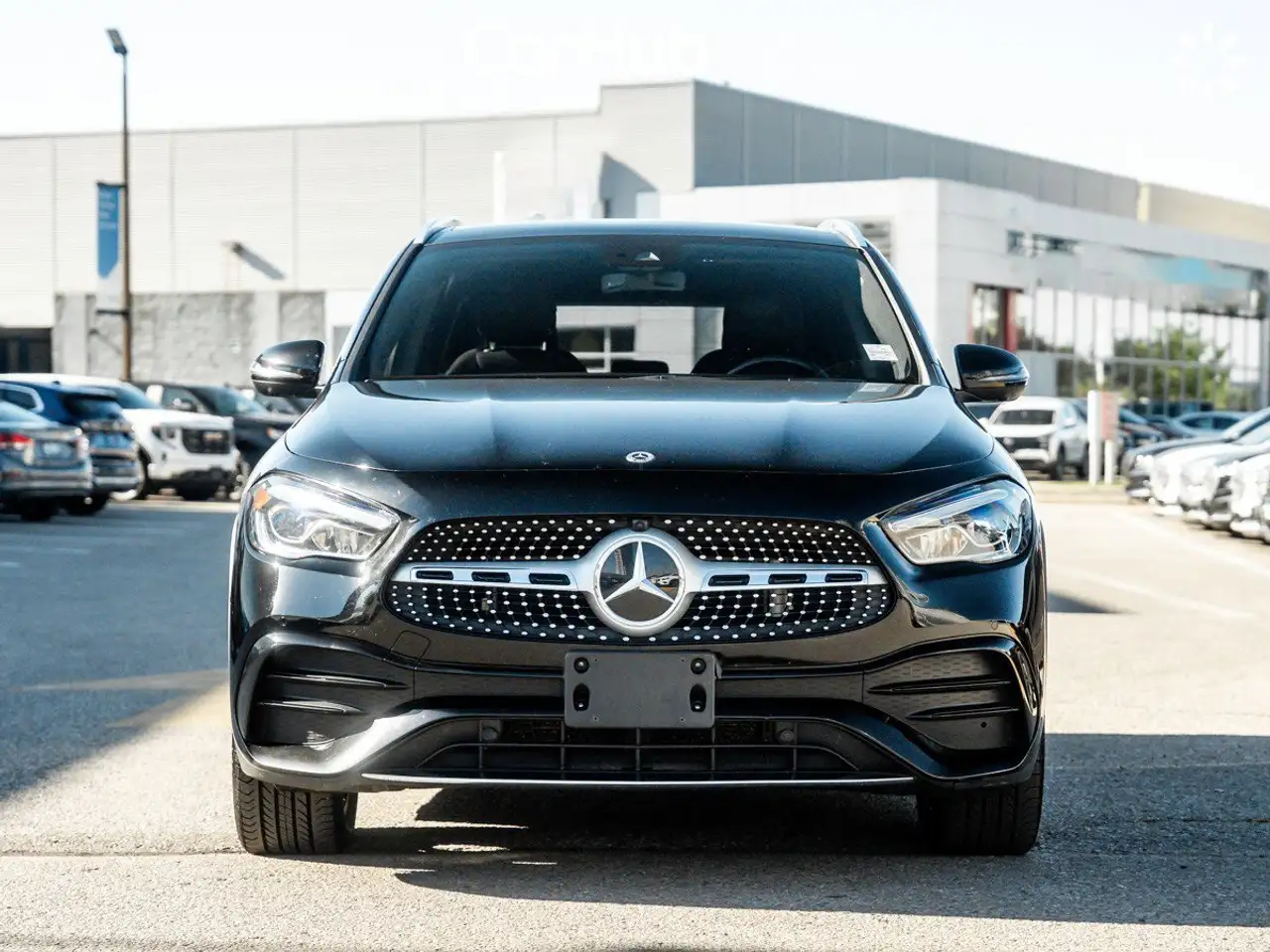Mercedes-Benz GLA снимка Mercedes-Benz GLA