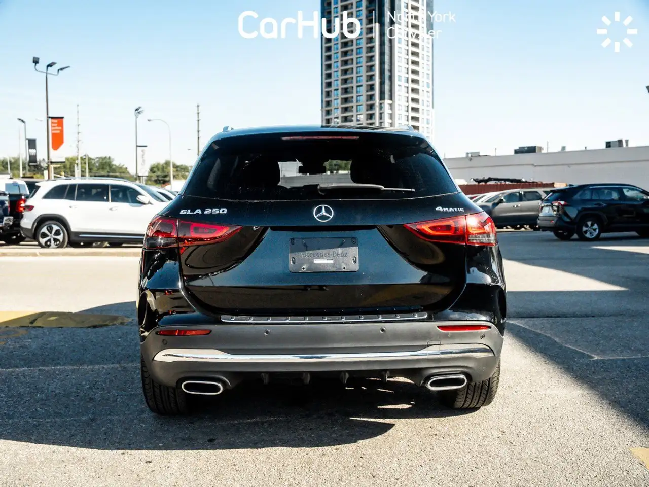 Mercedes-Benz GLA снимка Mercedes-Benz GLA