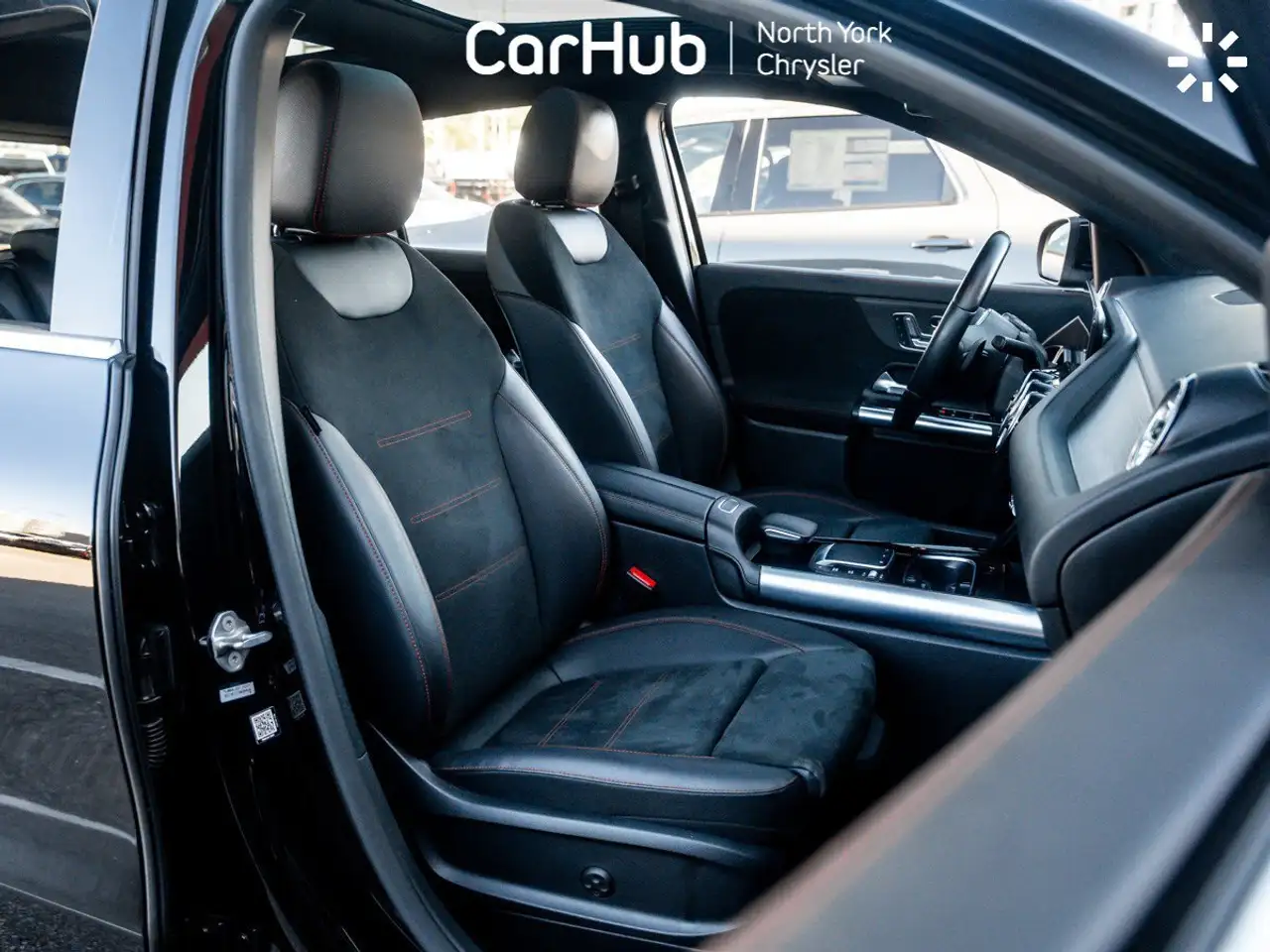 Mercedes-Benz GLA снимка Mercedes-Benz GLA