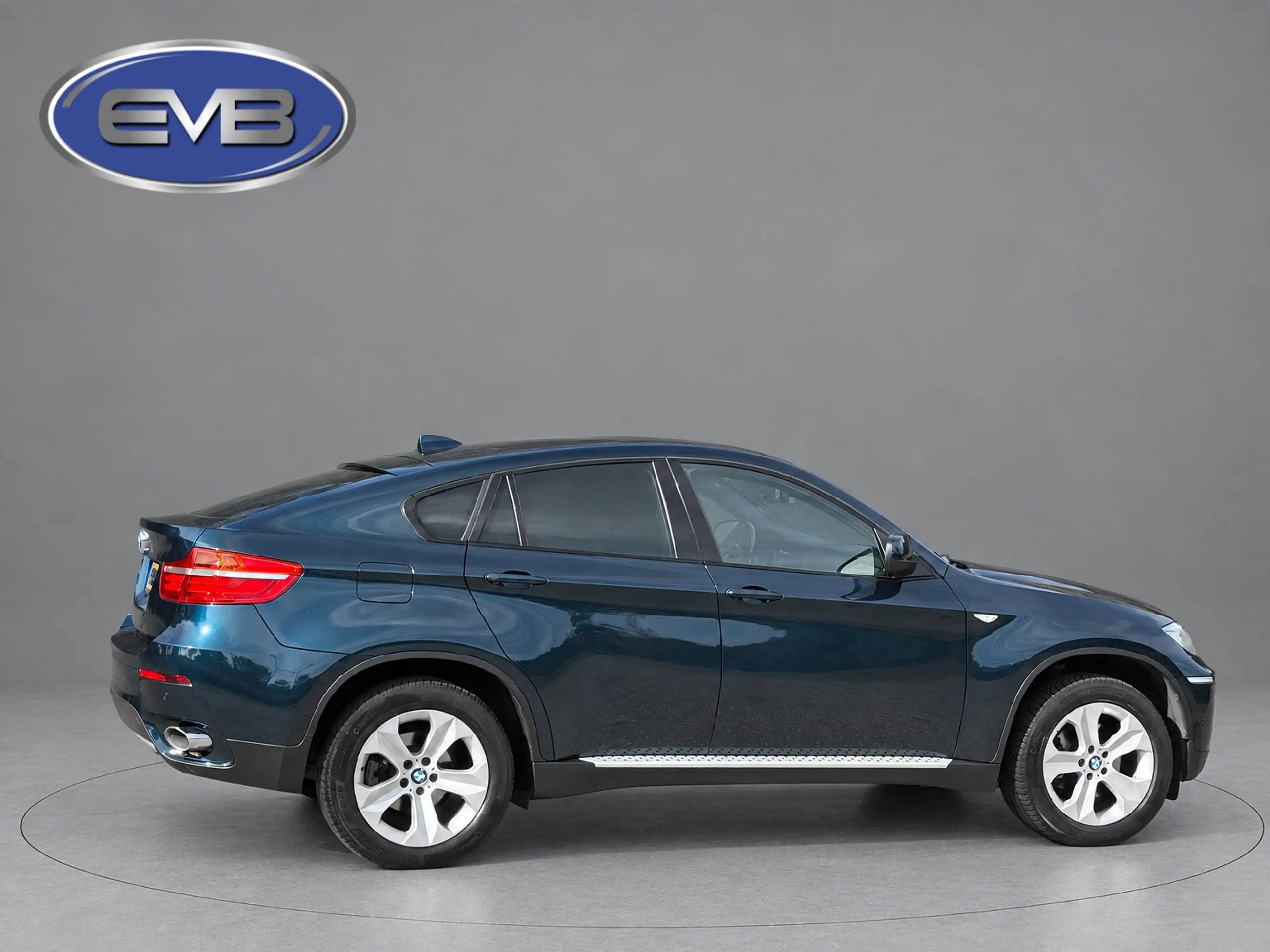 BMW X6 XDrive35i High Executive, achteruitrijcamera, head — photo 15