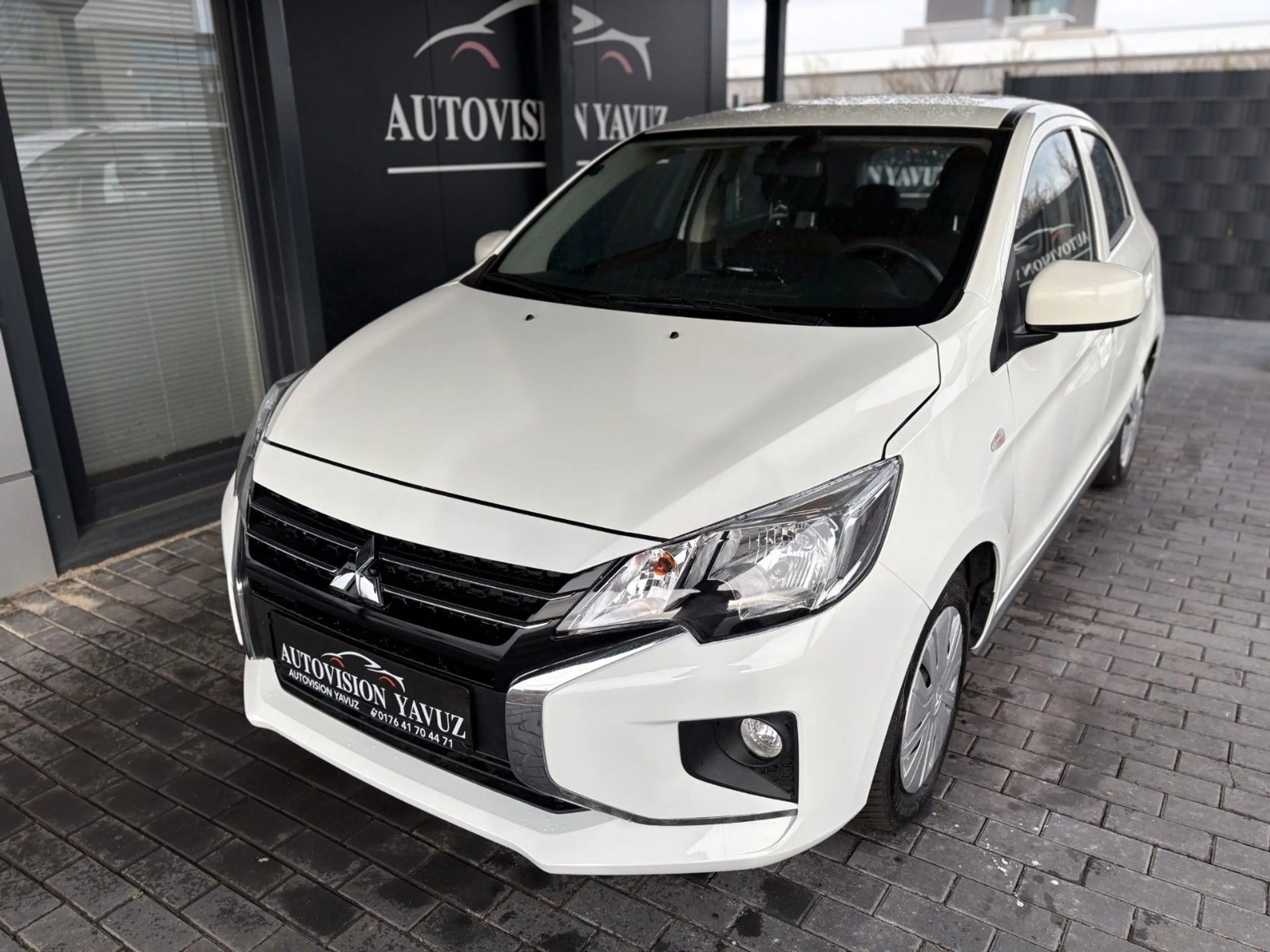 Mitsubishi Space Star — photo 13