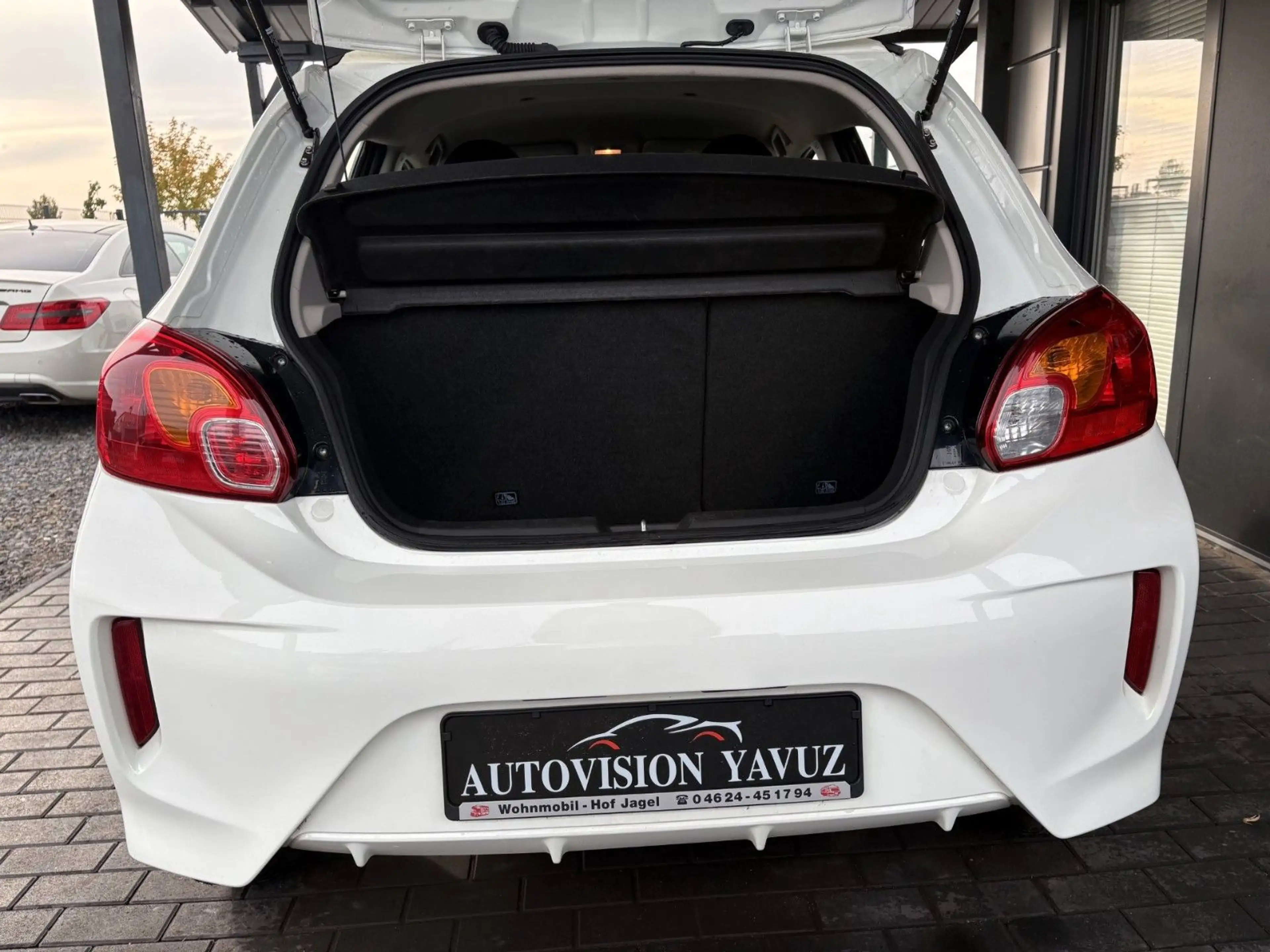 Mitsubishi Space Star — photo 5