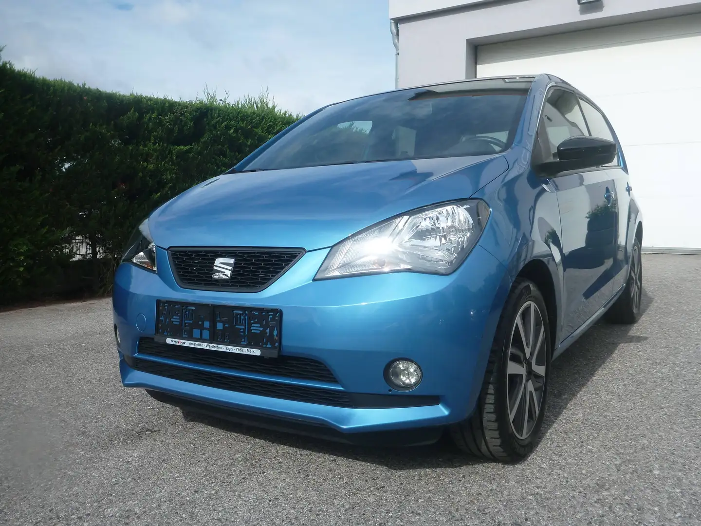 SEAT Mii electric Plus CLIMATRONIC PARKPILOT DAB-RADIO SITZHEIZUNG SPURHALTEASSISTENT WINDSCHUTZSCHEIBE BEHEIZBAR BLUETOOTH Blau - 1