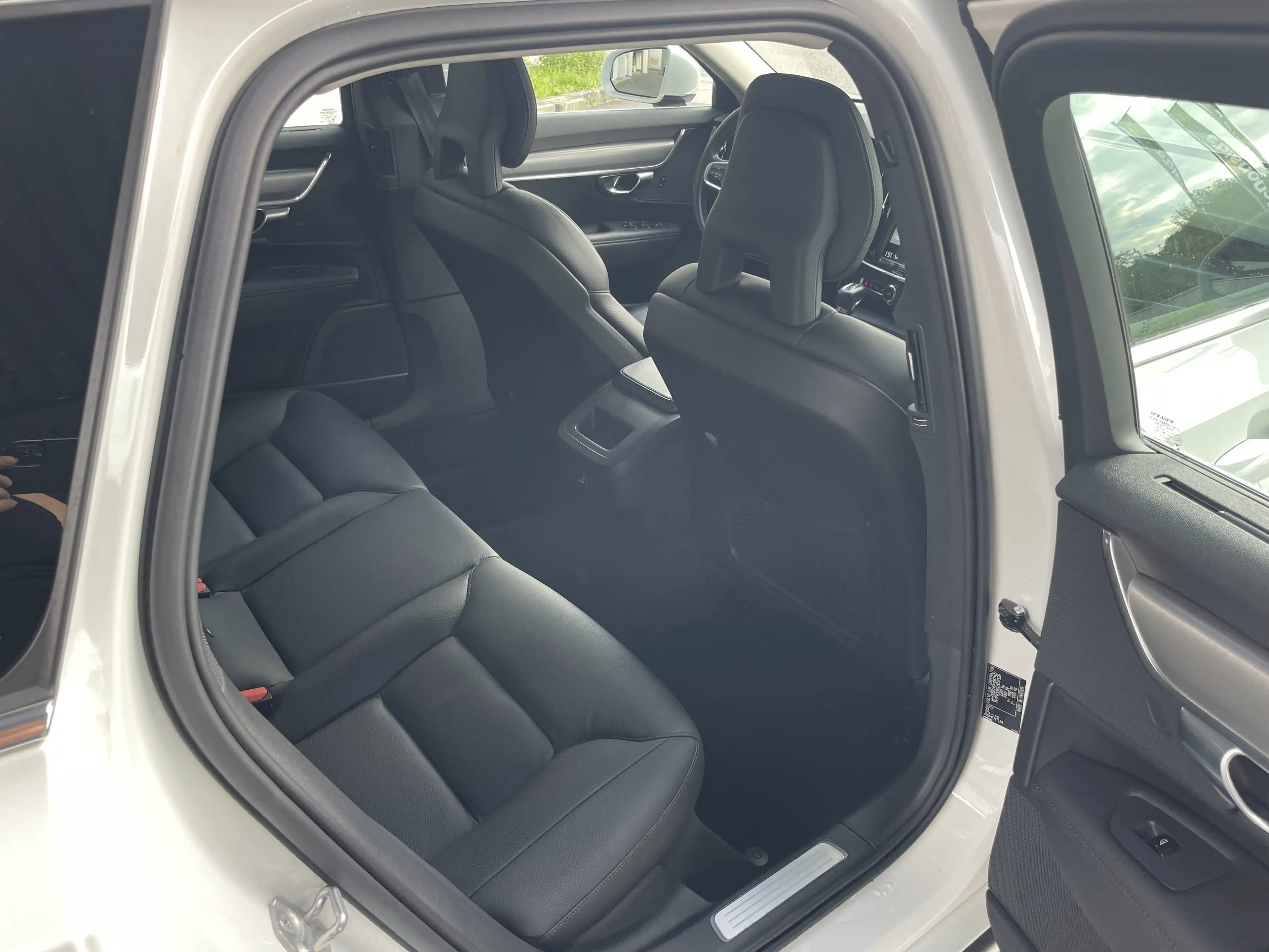 Volvo V90 Kombi  HUD  CAM 1.Hand  Panorama  Alu — photo 11