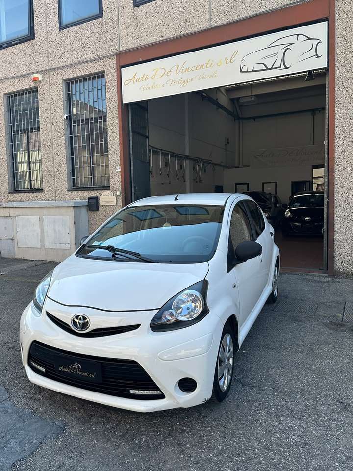 Toyota Aygo Aygo I 2012 5p 1.0 Active connect my14