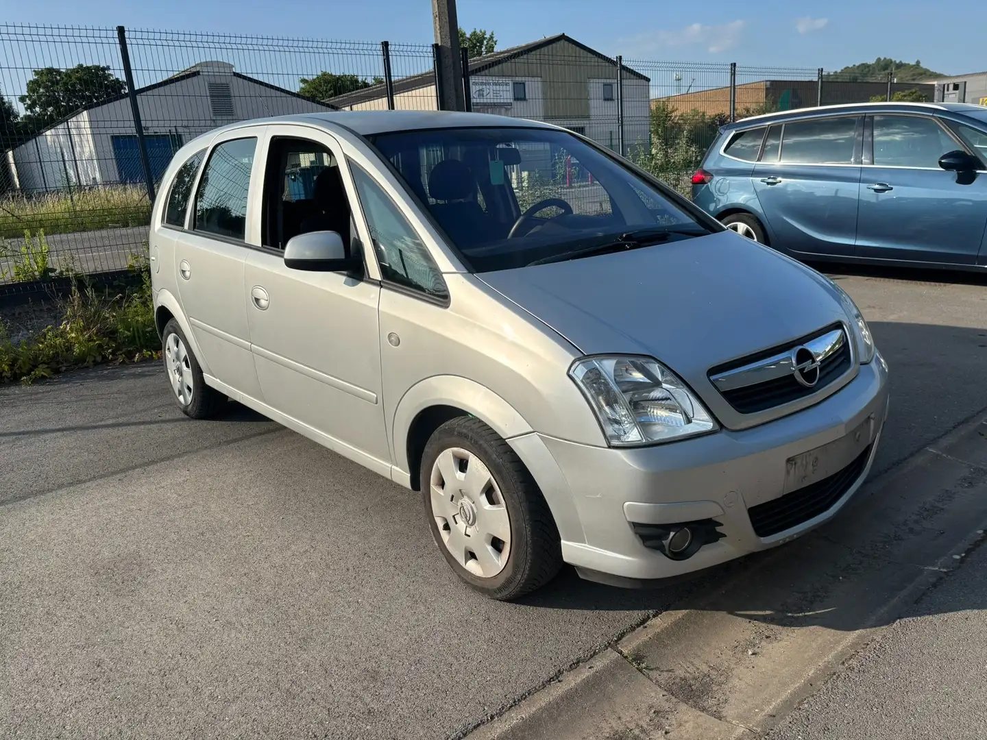 Opel Meriva 1.3 CDTi Clim Digital + Vitre Elec +Rétro elec Argent - 1