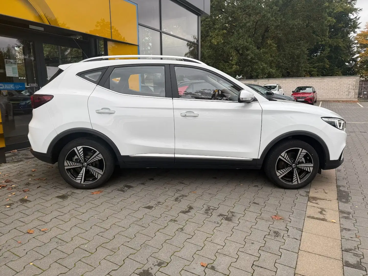 MG ZS 45kWh Luxury,ACC,Panodach,RFK,TWW Weiß - 2
