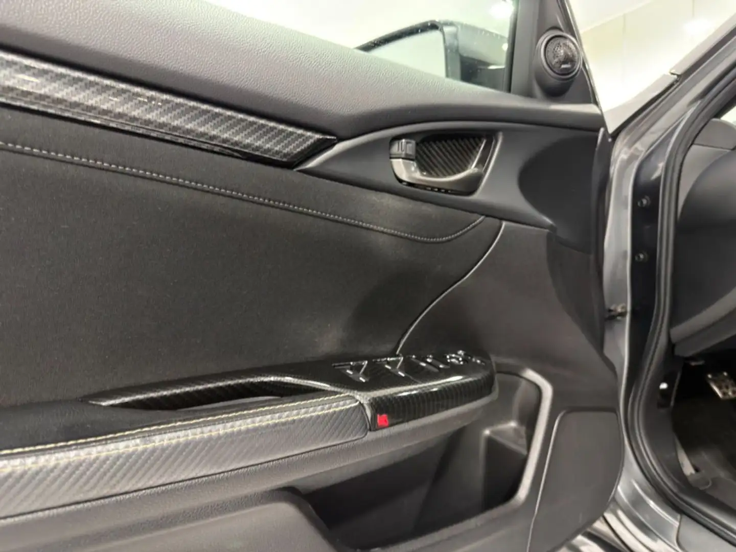 Honda Civic 1.5 VTEC Turbo Sport Plus - 2