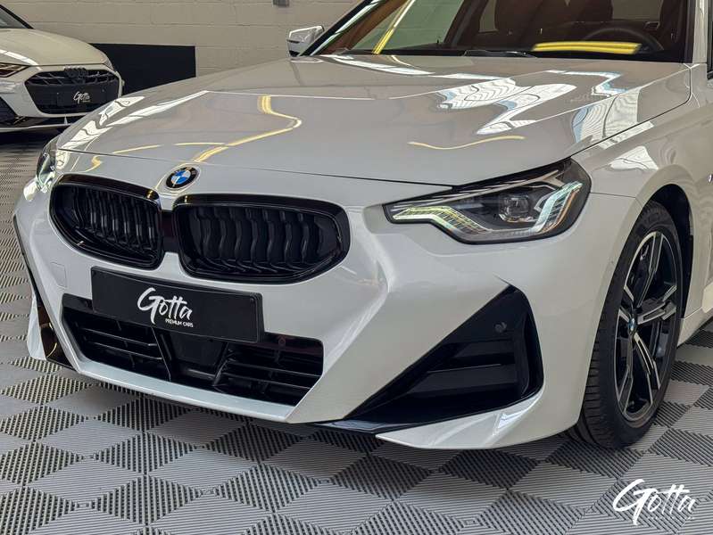 Photo du véhicule BMW 218