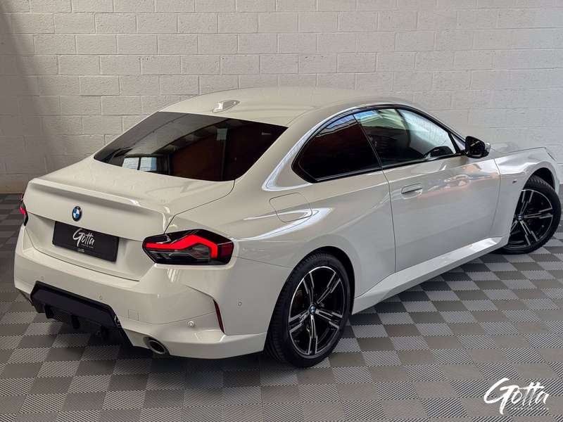 Photo du véhicule BMW 218