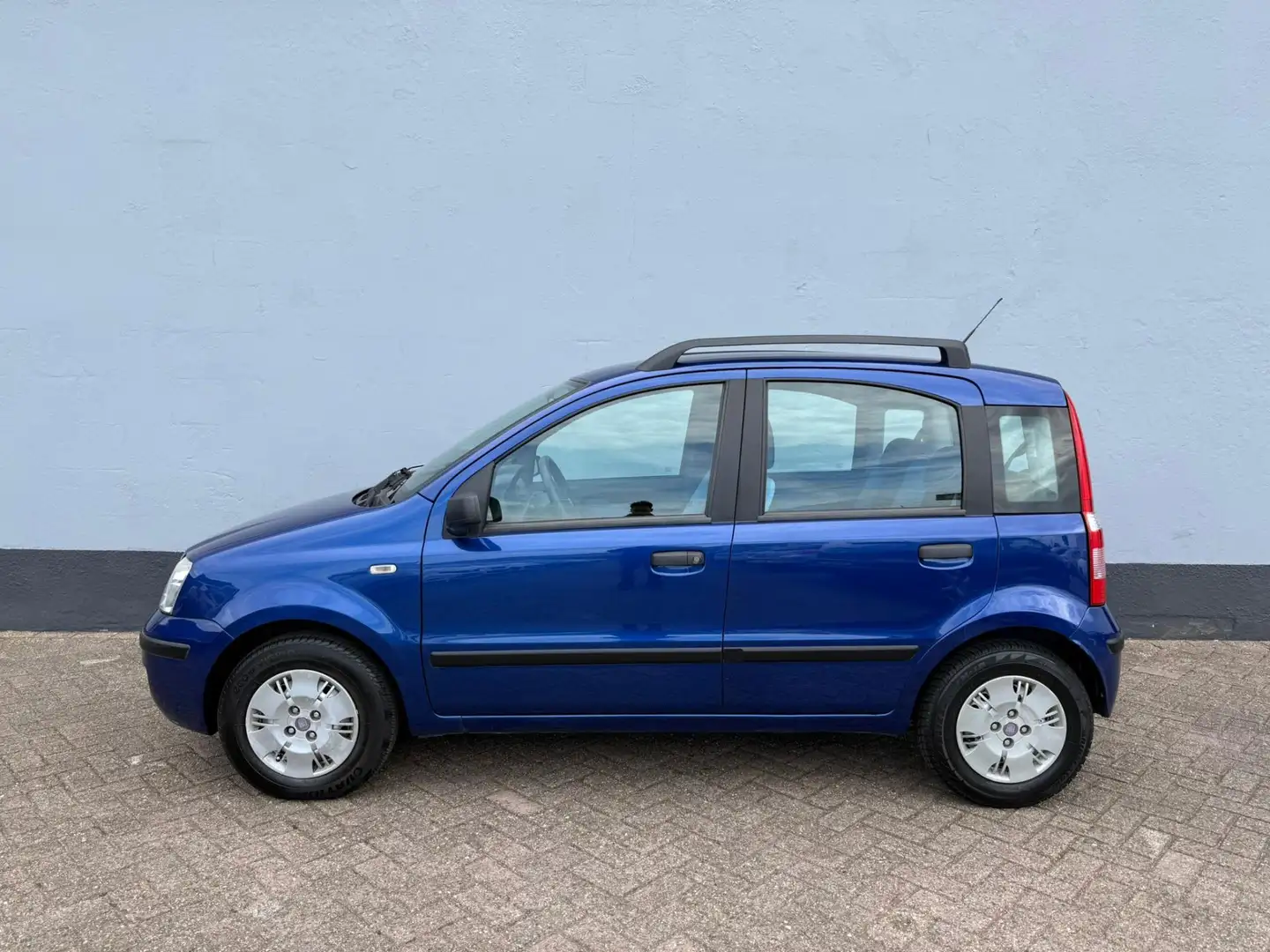 Fiat Panda 1.2 Emotion Automaat Blau - 2