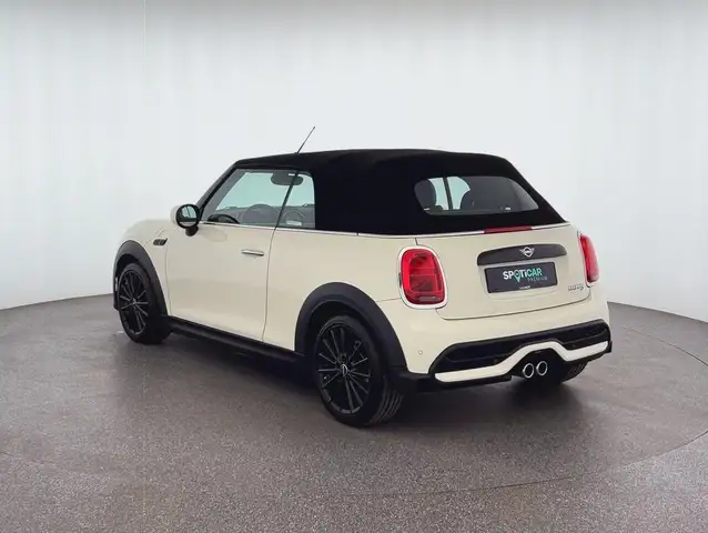 Mini Hatch view 5