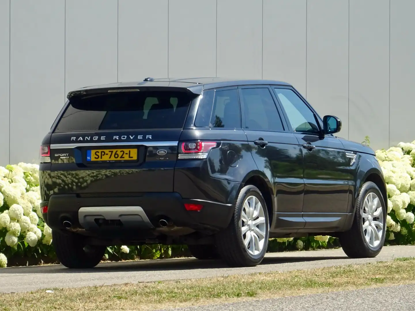 Land Rover Range Rover Sport 3.0 TDV6 HSE D-Riem vv Trekhaak Grigio - 2