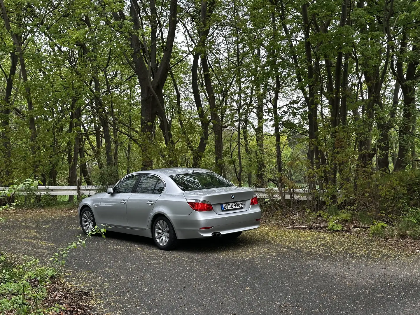 BMW 523 523i Aut. - 1