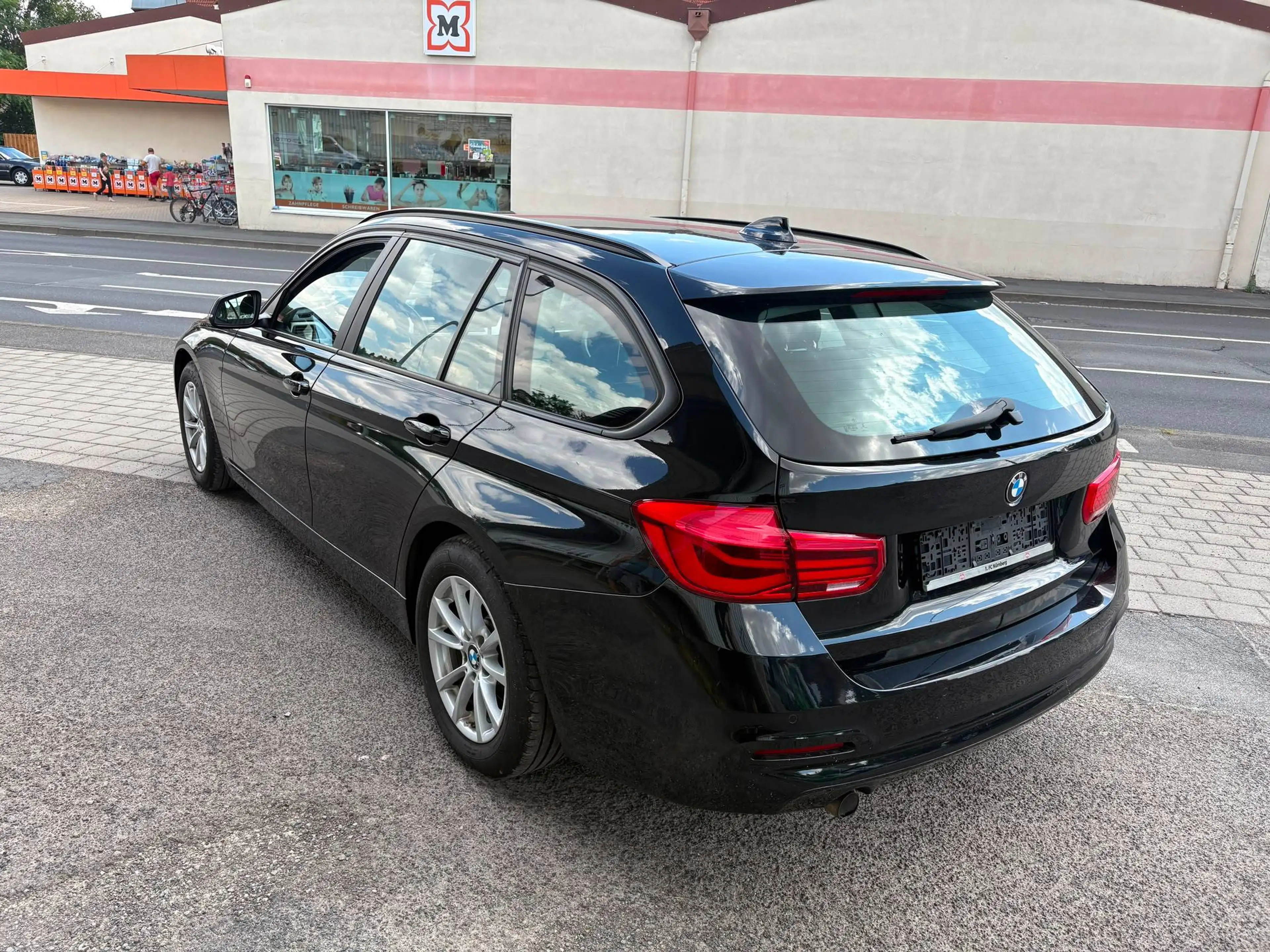 BMW 316 3er Touring Diesel 316d Aut. Advantage*Spurhalteassistent*Navigation*PDC vorne + hinten*Elektrische Heckklappe* — photo 5