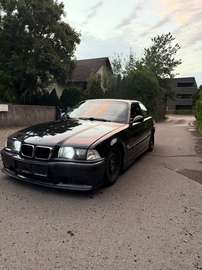 328i Coupé