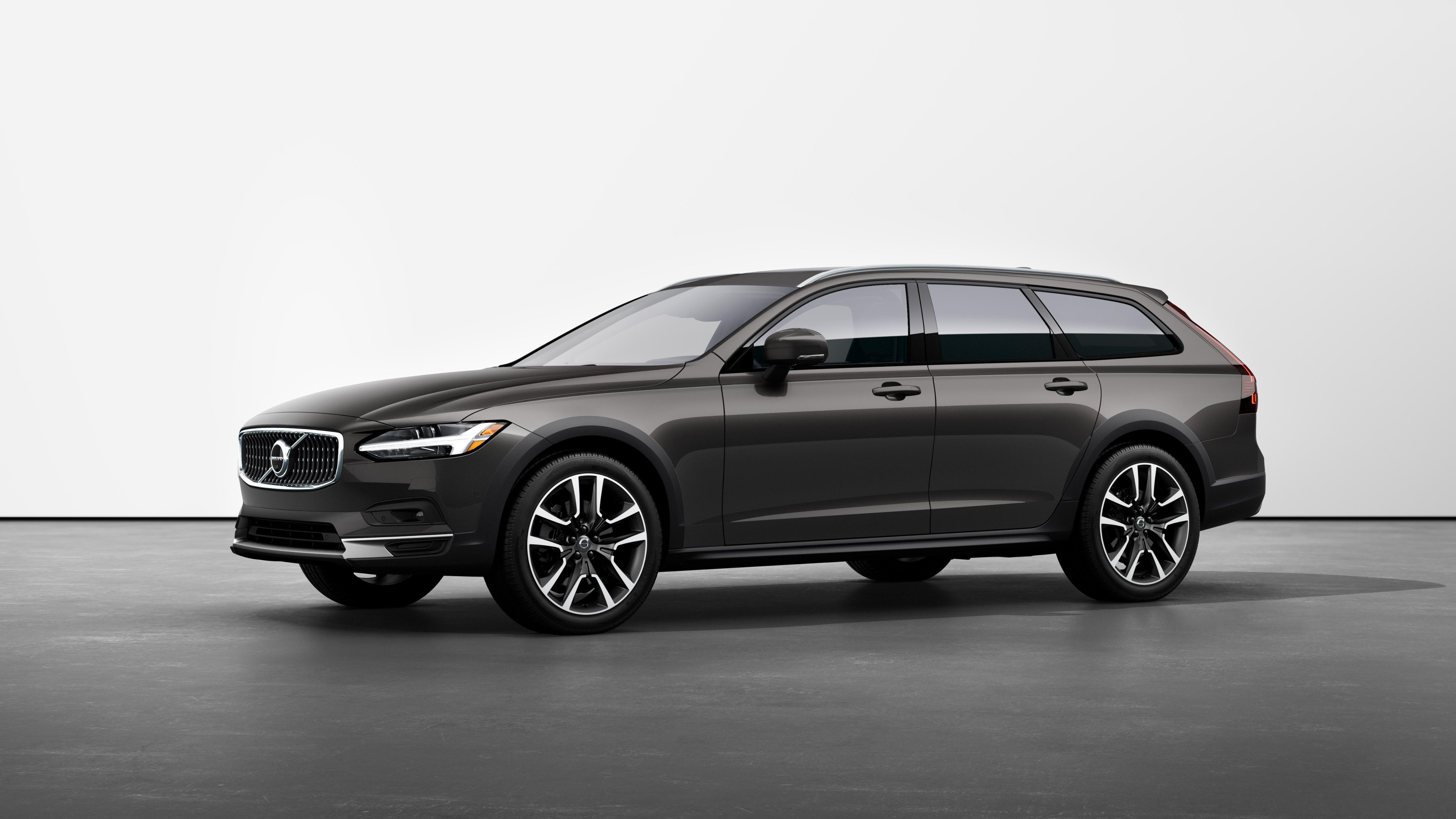 2022 Volvo V90 B6 AWD