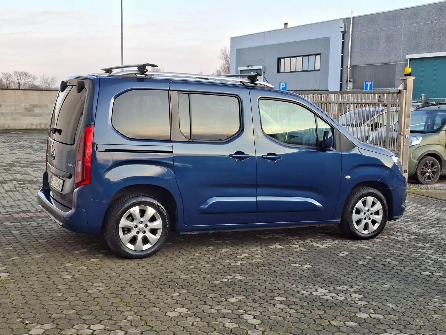 Opel Combo Life 1.5D Innovation *UNICO PROPRIETARIO* Blu/Azzurro - 2