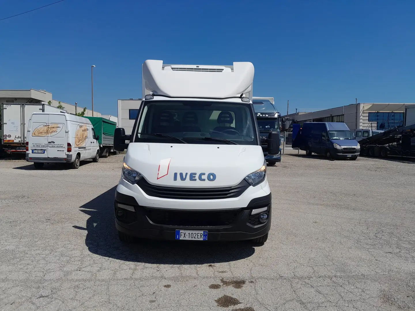 Iveco Daily 35S14 p.3750 Furgonato isotermico IVA ESCLUSA Wit - 1