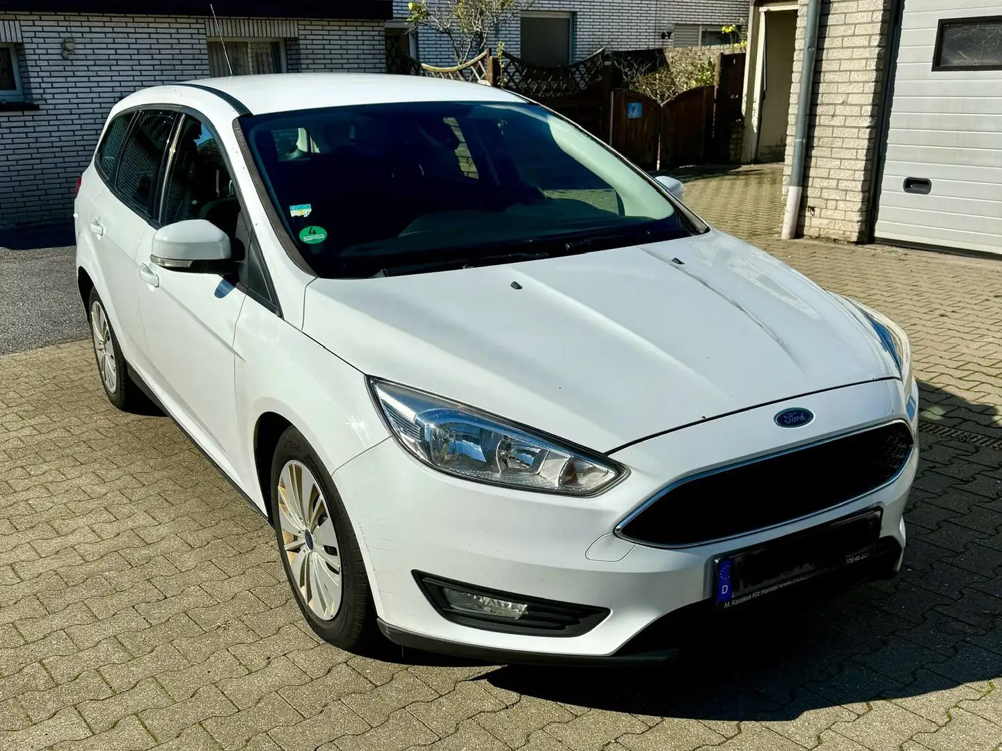Ford Focus Focus Turnier Diesel Turnier 1.5 TDCi DPF Start-St Weiß - 1