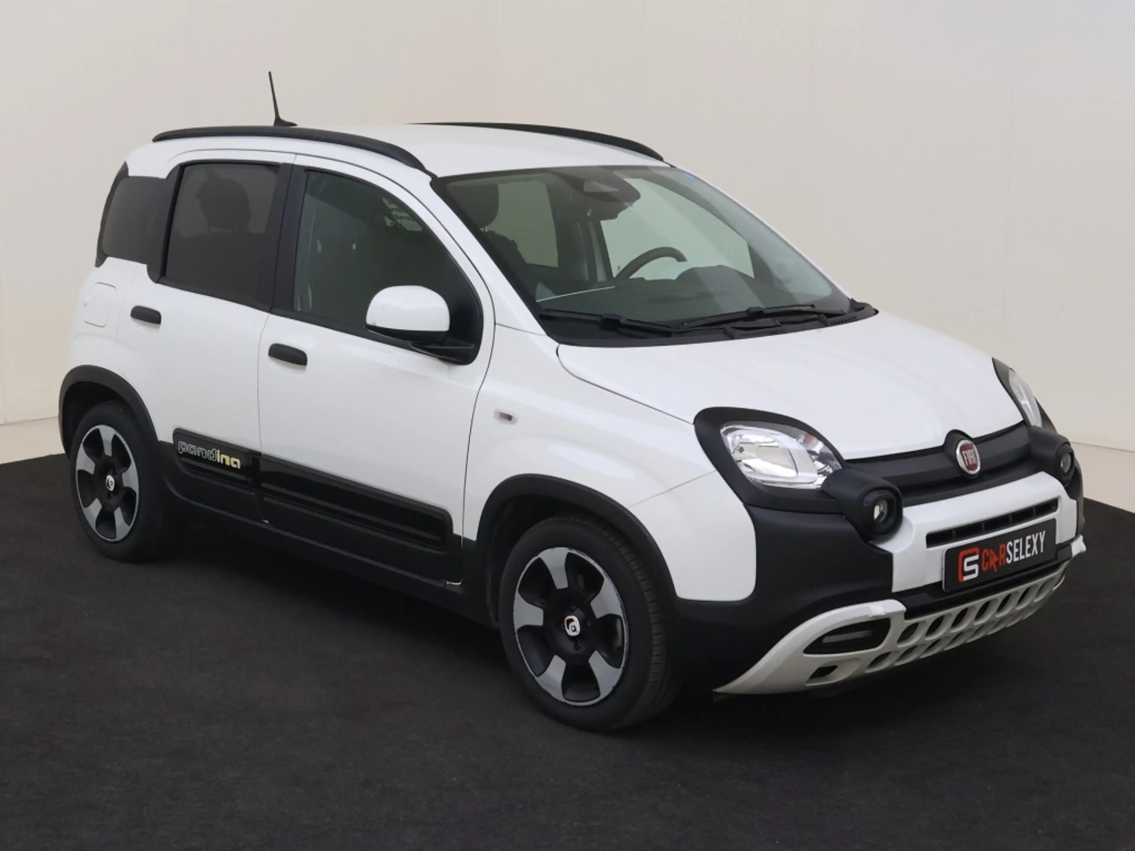 Fiat Panda 1.0 Hybrid Cross — photo 12