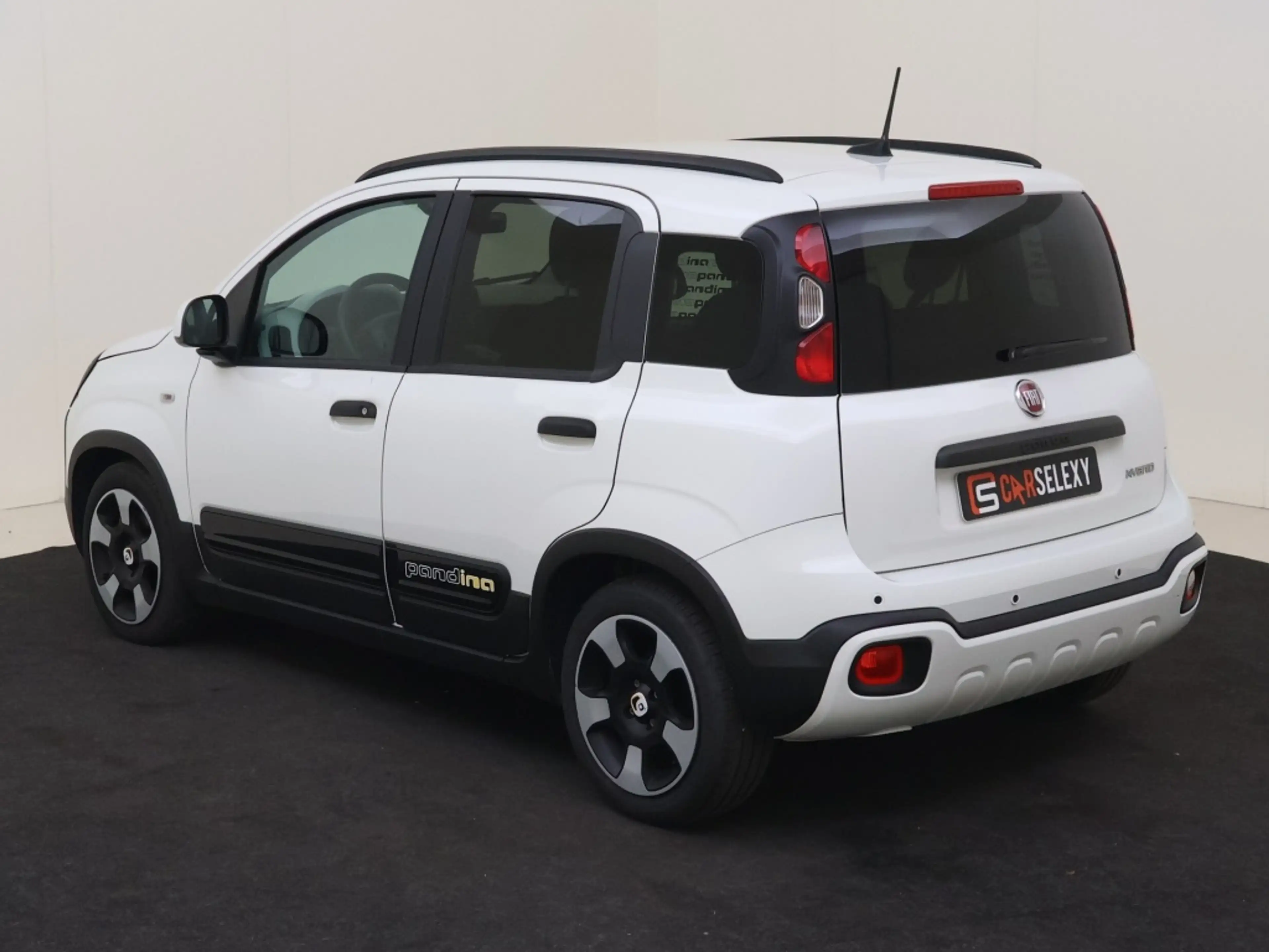 Fiat Panda 1.0 Hybrid Cross — photo 8