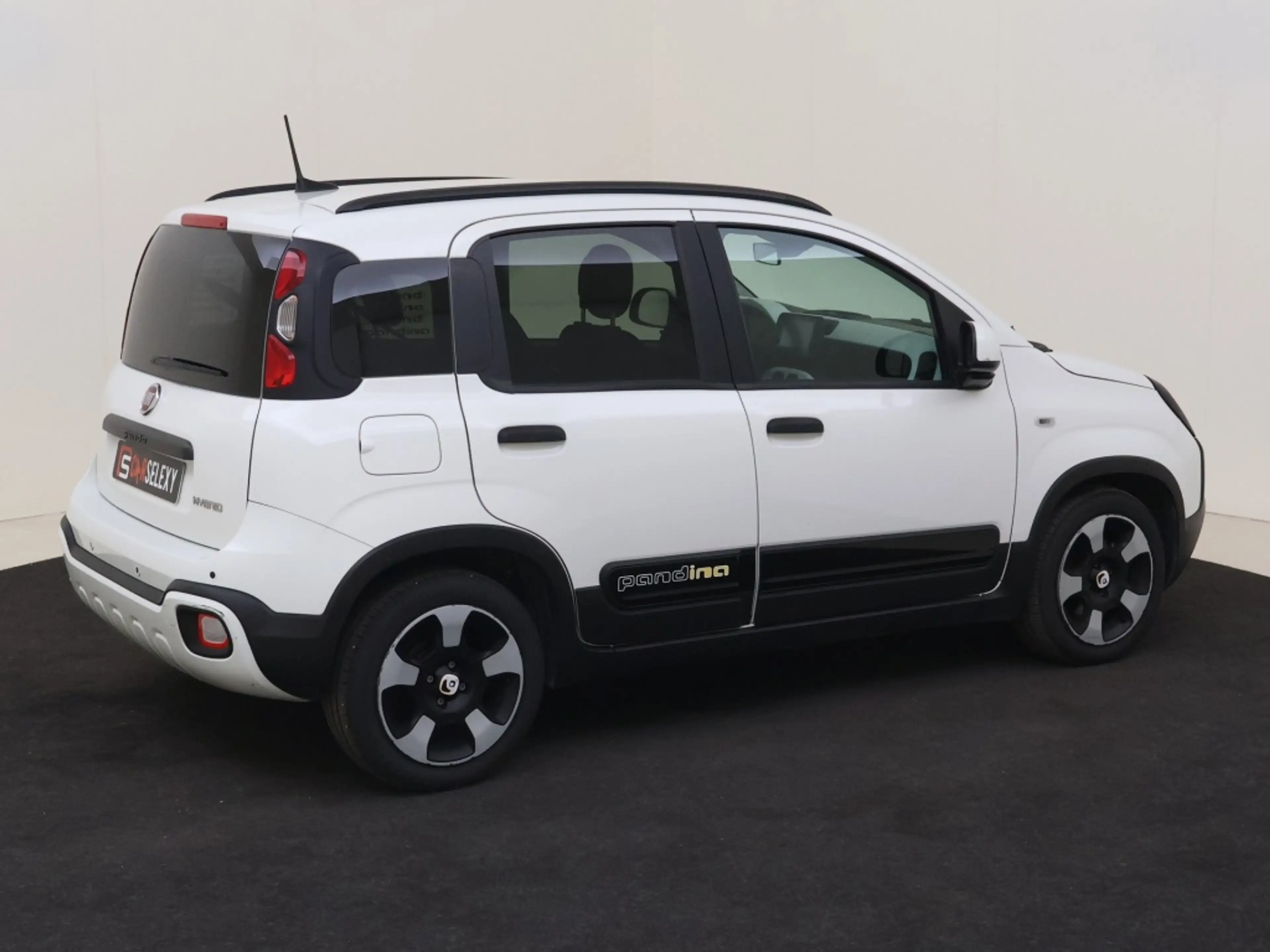 Fiat Panda 1.0 Hybrid Cross — photo 10