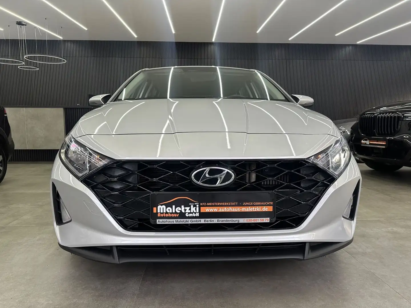 Hyundai i20 1.0 T-GDI Trend*Lenk.Hz*Kamera*ACC* Silber - 2