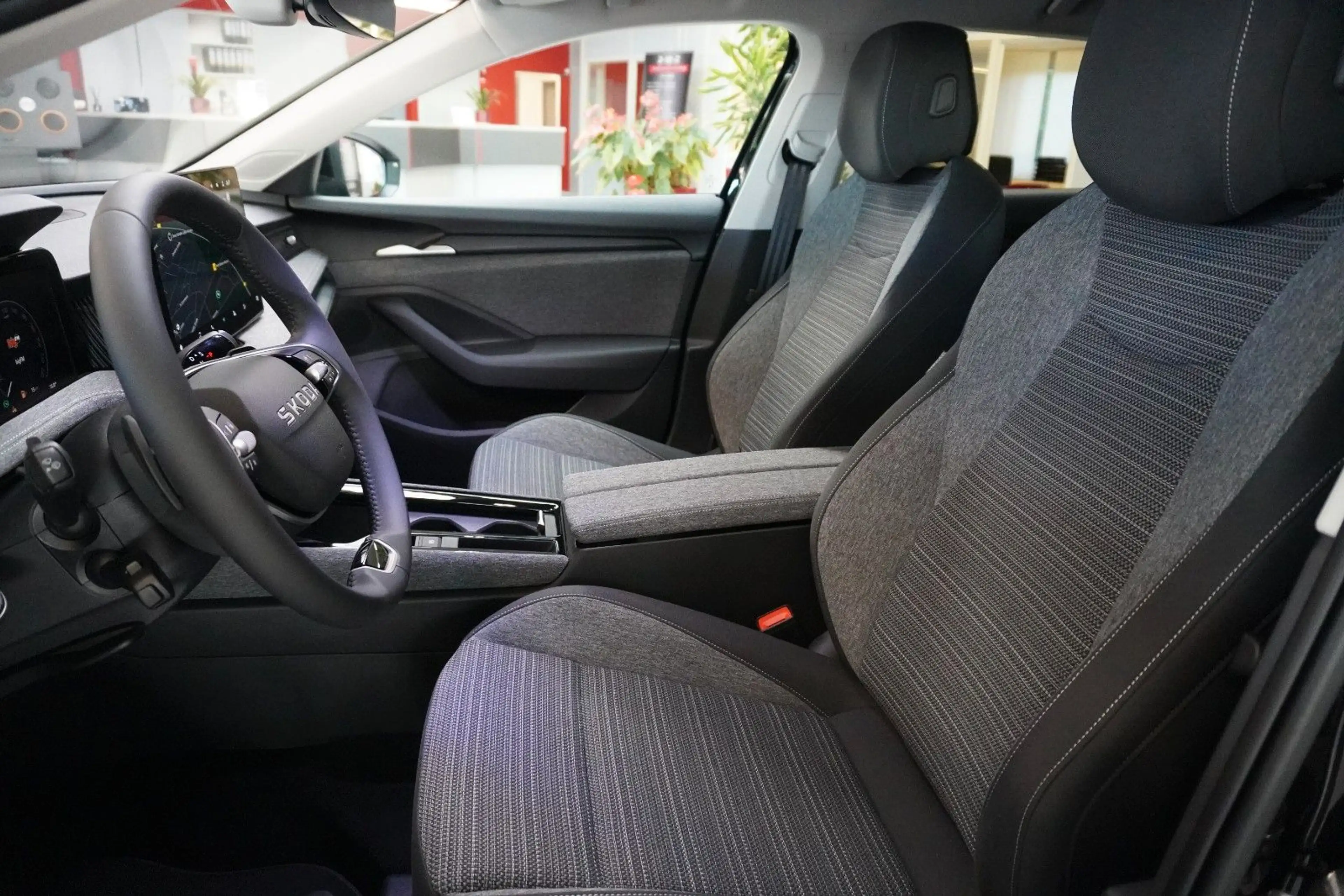 Skoda Superb Kombi Selection 1.5 TSI mHEV DSG*AHK*NAVI — photo 8