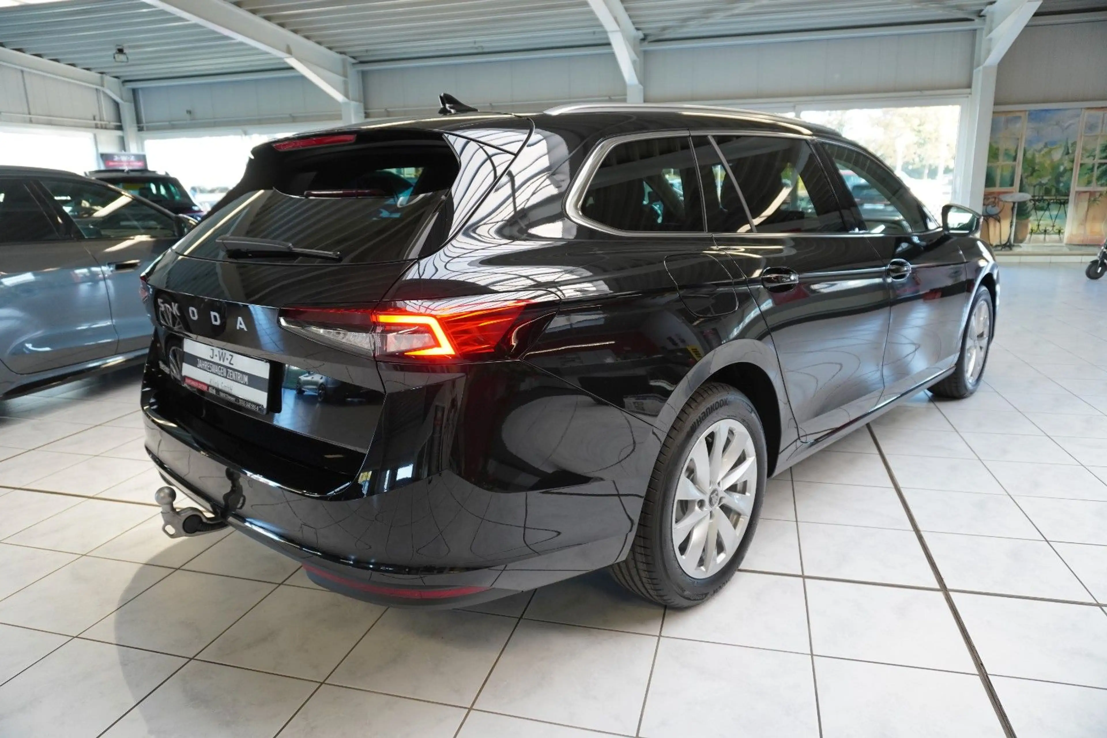 Skoda Superb Kombi Selection 1.5 TSI mHEV DSG*AHK*NAVI — photo 4