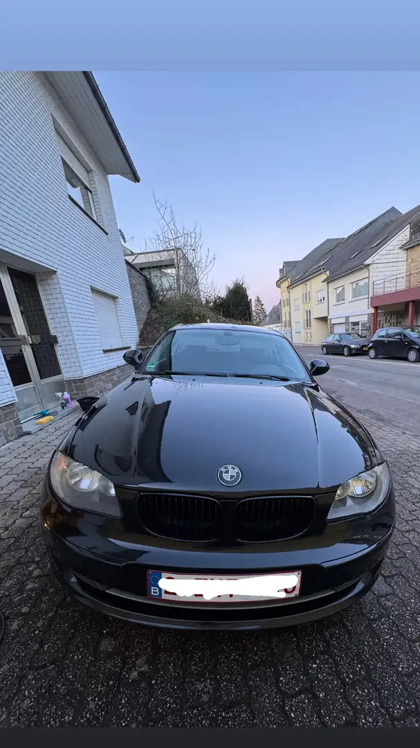 BMW 116 bmw 116d - 2.0l diesel - 2011 Zwart - 2