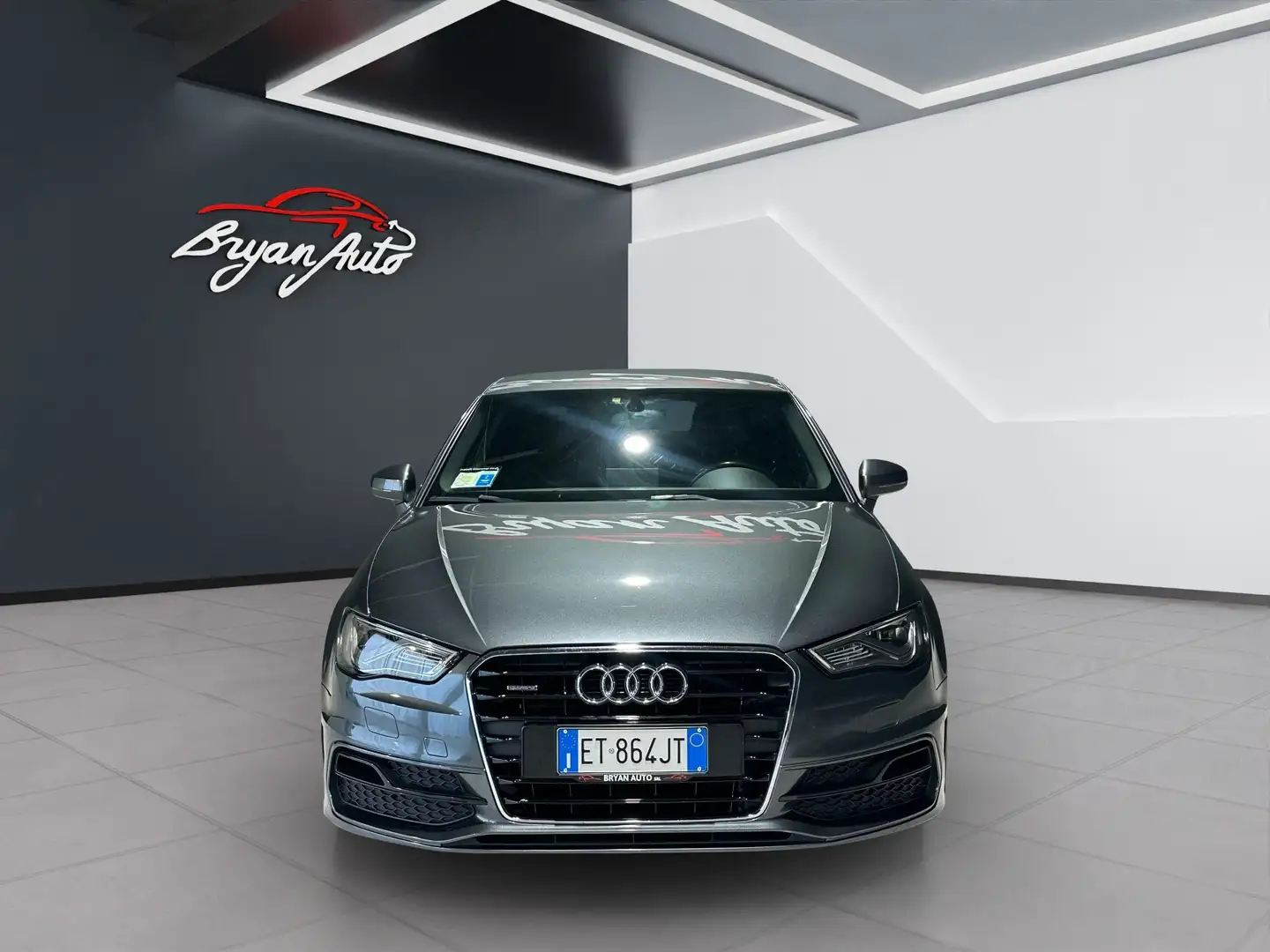 Audi A3 SPB 2.0 tdi quattro 184cv s-tronic S-LINE - 2