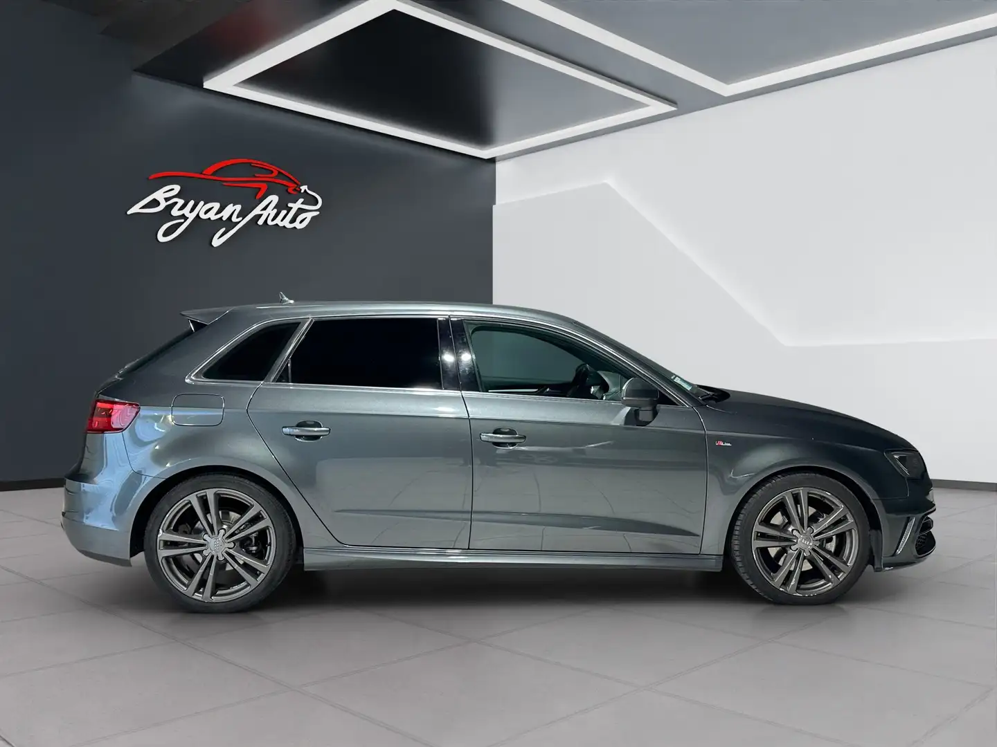Audi A3 SPB 2.0 tdi quattro 184cv s-tronic S-LINE - 1