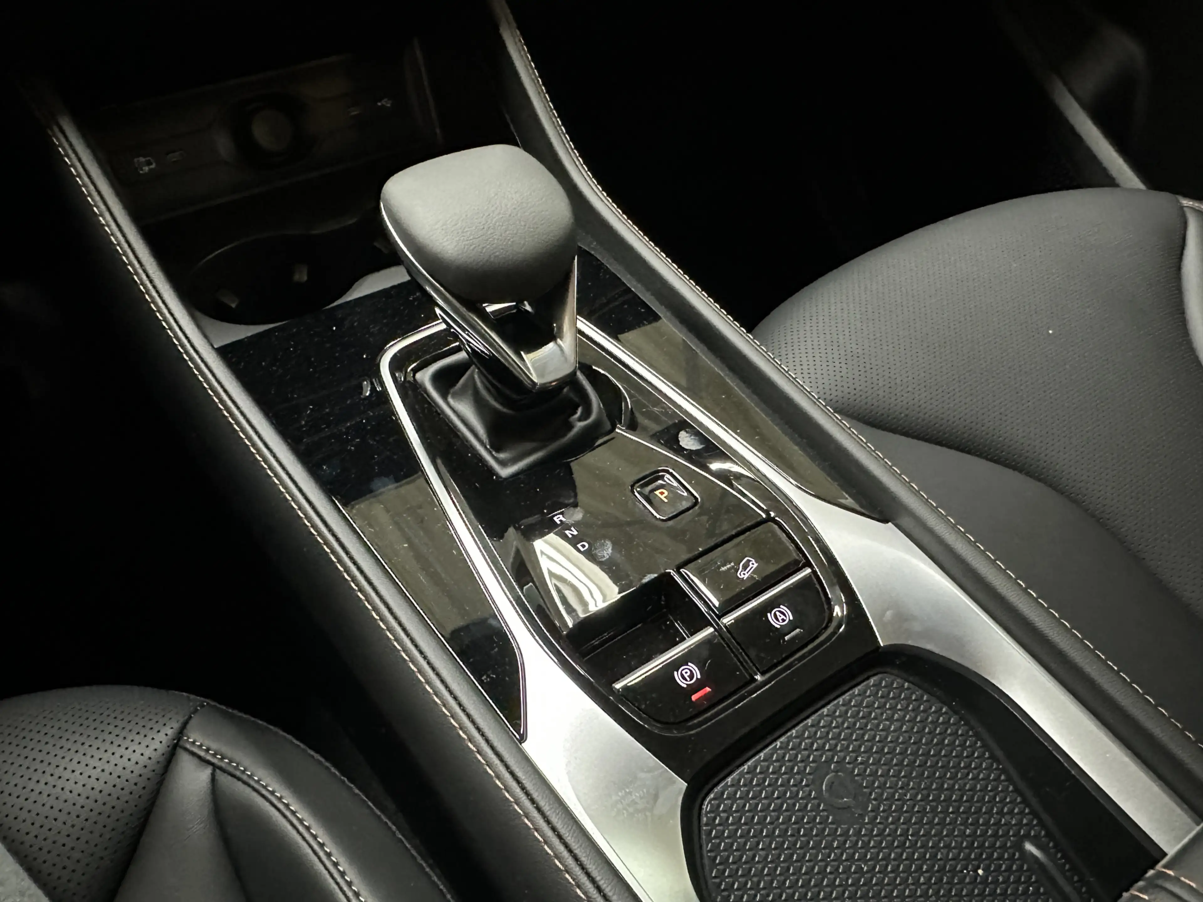 MG HS MG PHEV 1.5 Luxury | Leder | Apple Carplay/Android — photo 26
