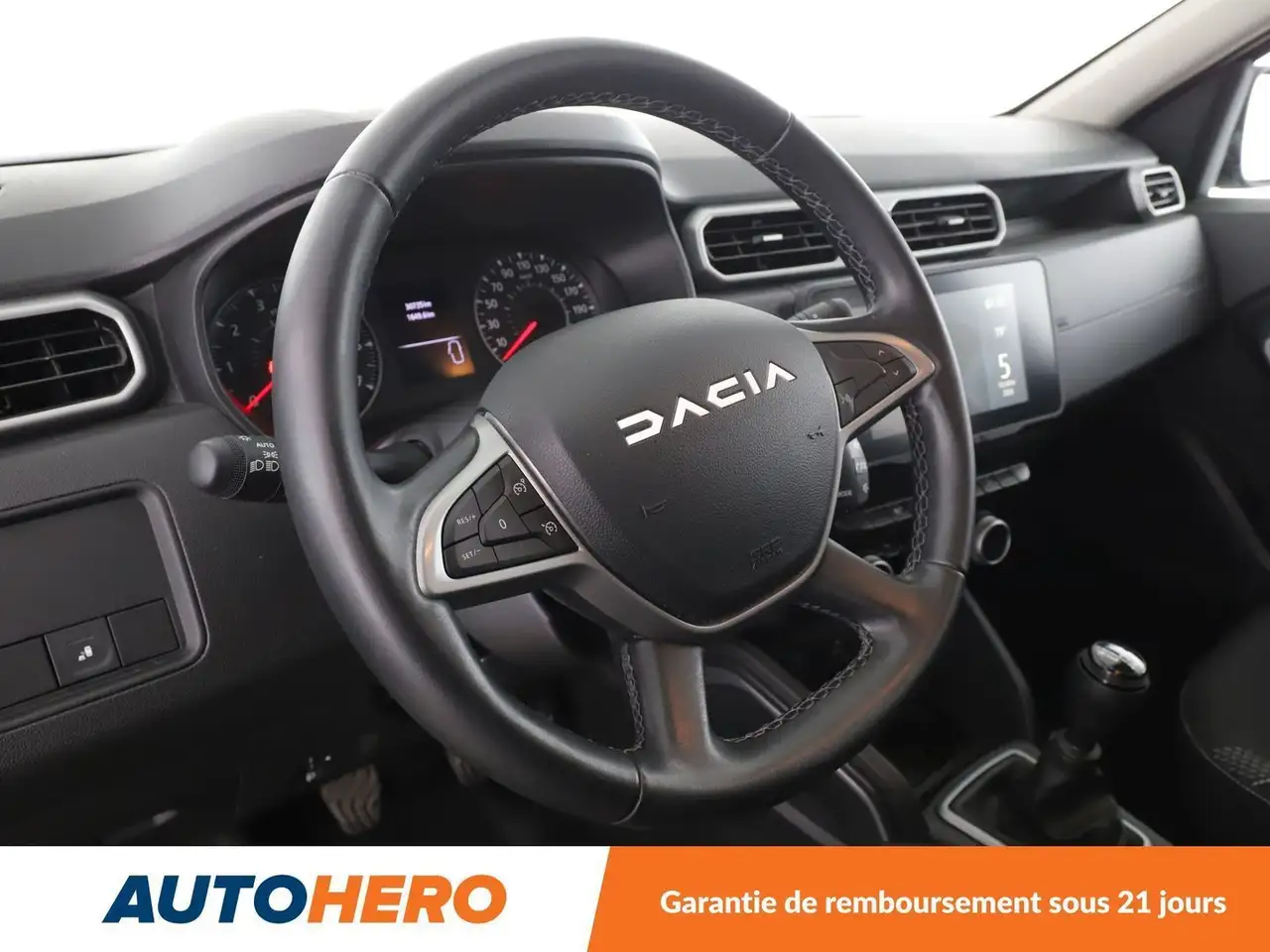 Dacia Duster — photo 11