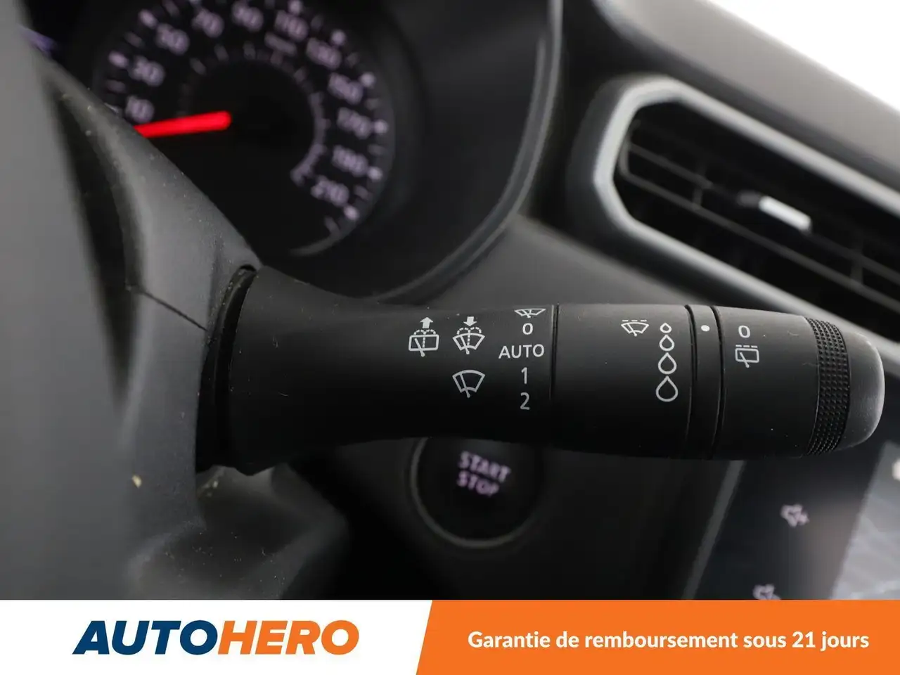Dacia Duster — photo 27
