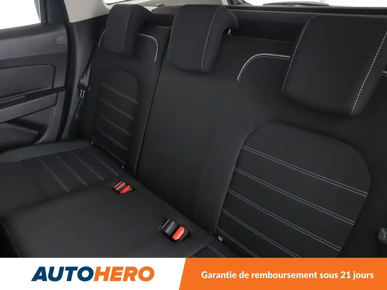 Dacia Duster — photo 14