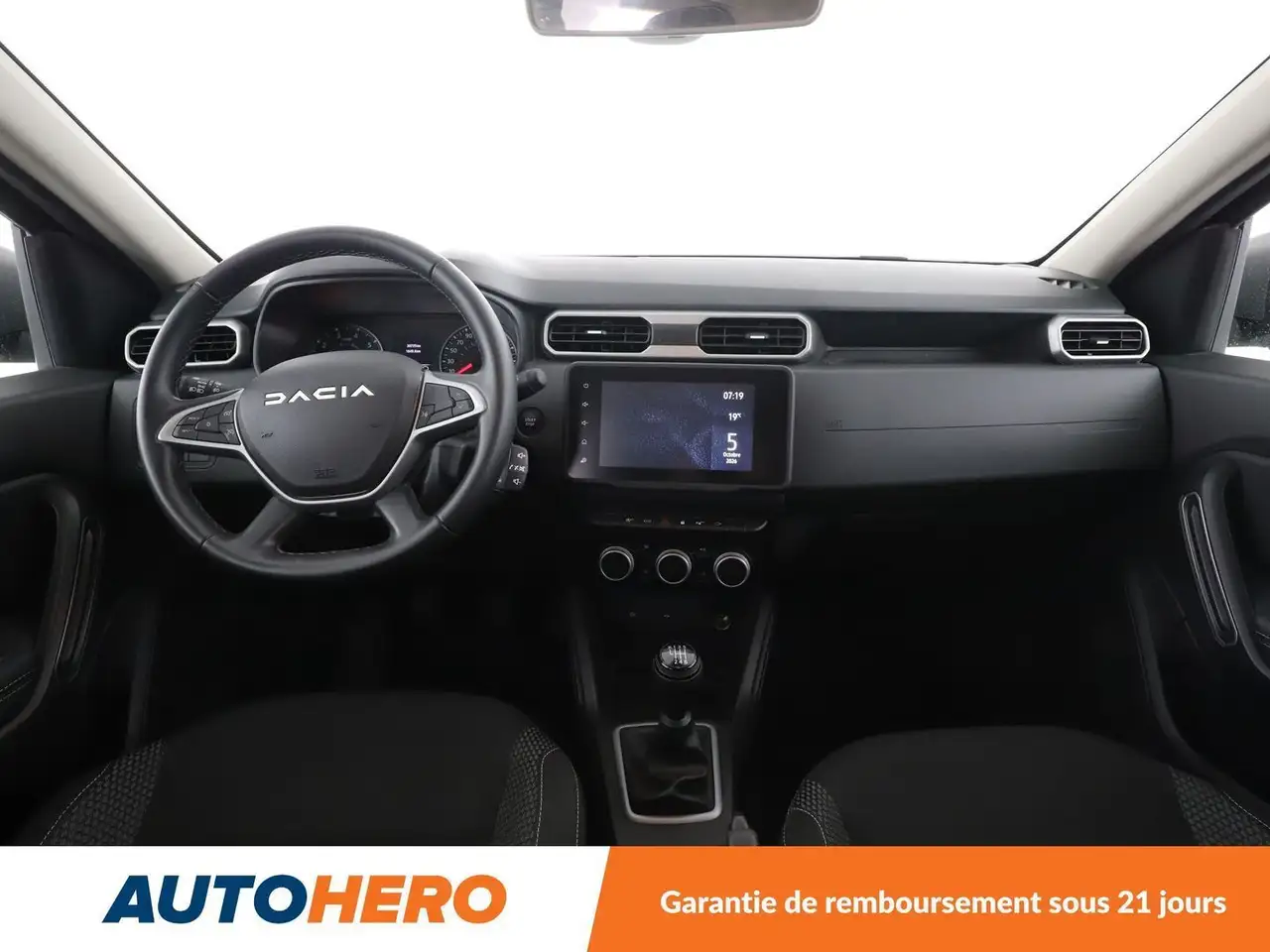 Dacia Duster — photo 12