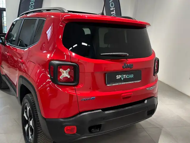 Jeep Renegade view 5