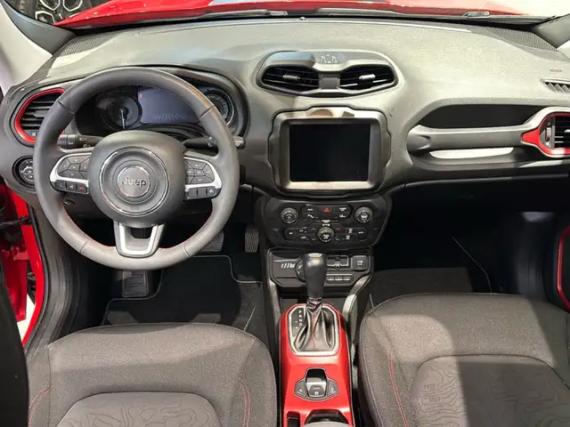 Jeep Renegade view 11