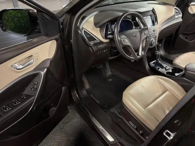 Hyundai Santa Fe view 9